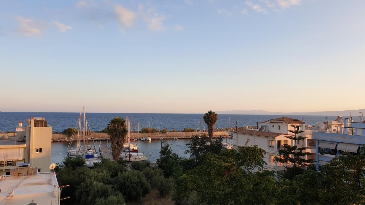 Hôtel Vista Marina à Kalamata Extérieur photo